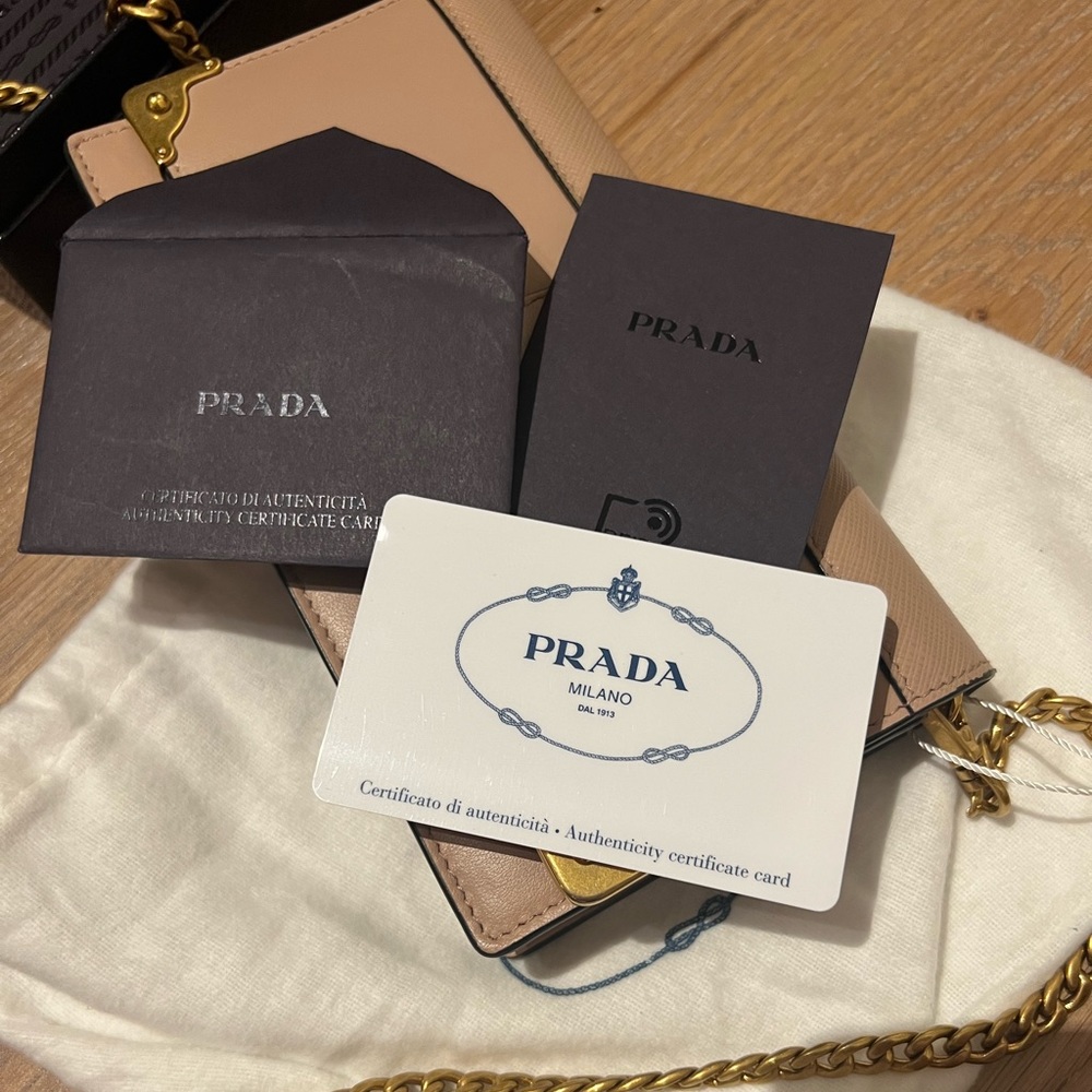 Prada City Calf Cahier - Picture 11 of 11